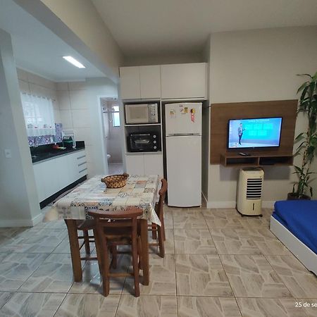 Residencial Bernardo 1 Dormitorio Florianópolis Exteriér fotografie